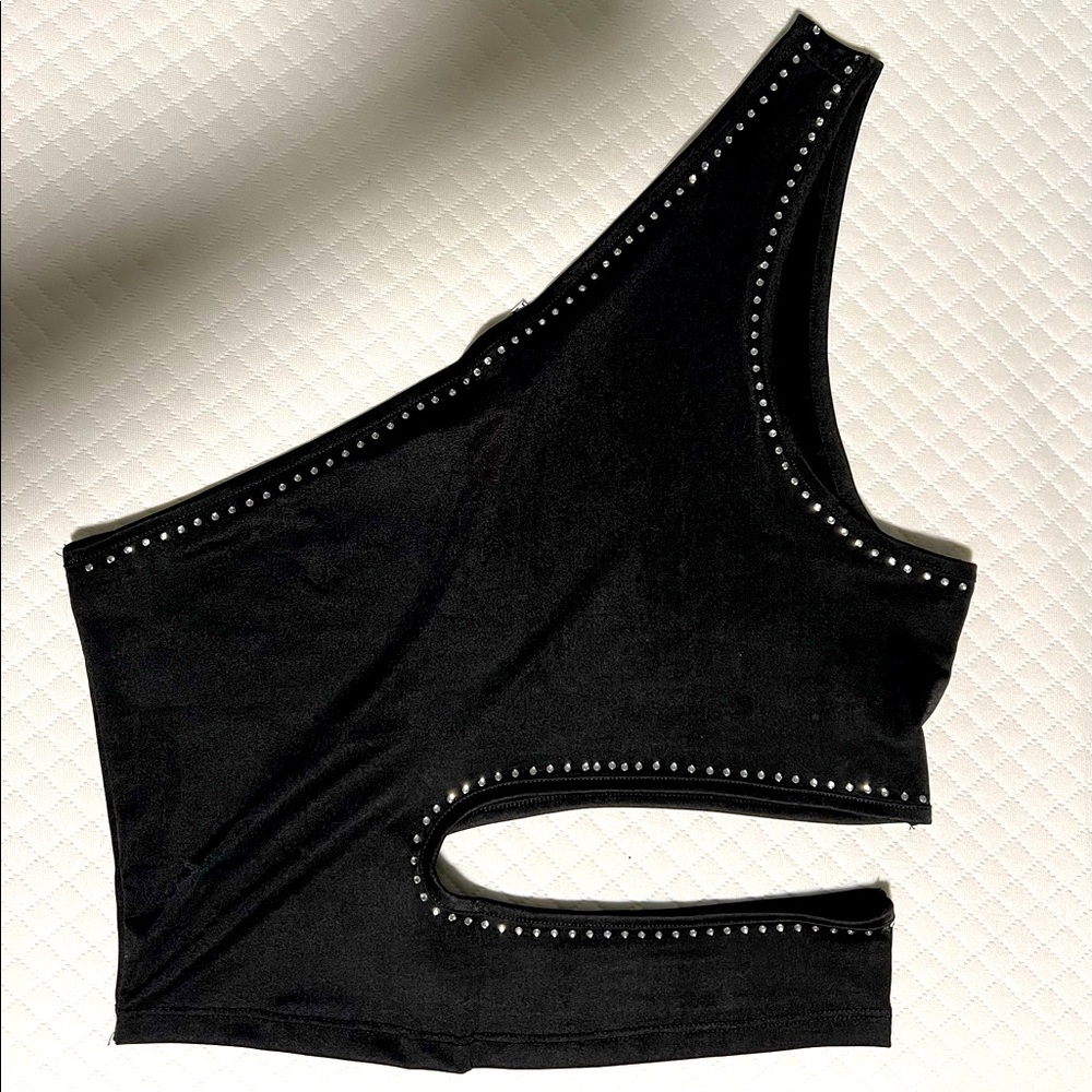 One Shoulder/ Cut Out Top